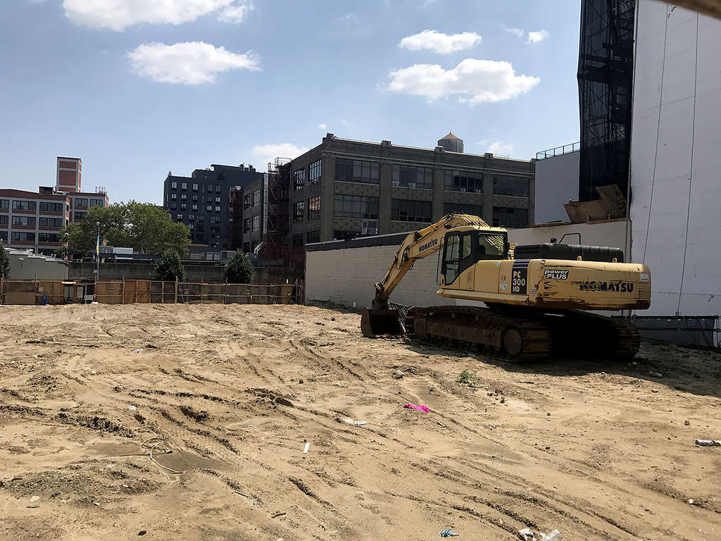 Here Comes Amazon HQ2Inspired Real Estate Prospectors Greenpointers