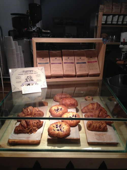 Crema_Coffee_and_Pastries Crema_Coffee_and_Pastries