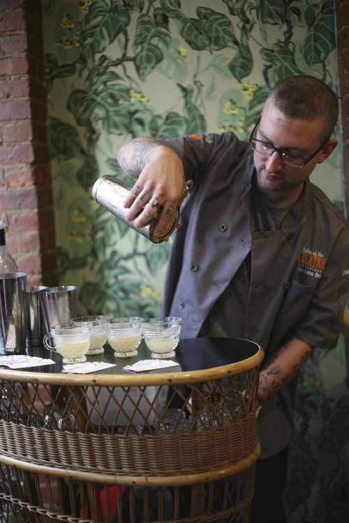bartenderkilldevilhill_greenpoint_greenpointers_svalente