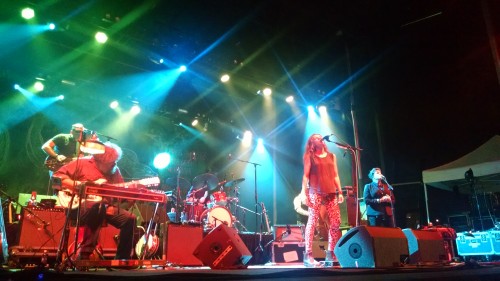 Neko Case, Jon Rauhouse (guitar, pedal steel), Eric Bachmann (piano, guitar), Dan Hunt (drums), Tom V. Ray (bass), Kelly Hogan (BV).