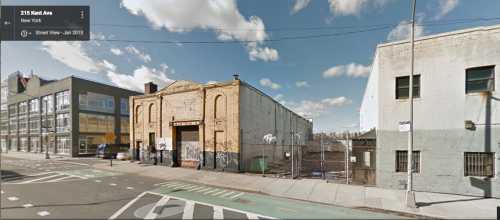 Con Edison's bulk storage facility at S. 1st and Kent Ave. was the largest in storage capacity. "Hazardous Neighbors" study.