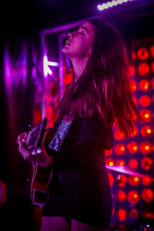 © Jeremy Gordon. Courtesy of Shore Fire Media. Victoria Reed at Baby's All Right.