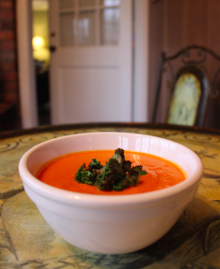 Coconut tomato soup with crispy kale