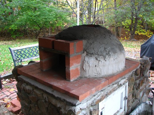 Building the brick pizza oven