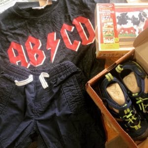 Kids Clothes and Toys © via Flying Squirrel's Facebook Page