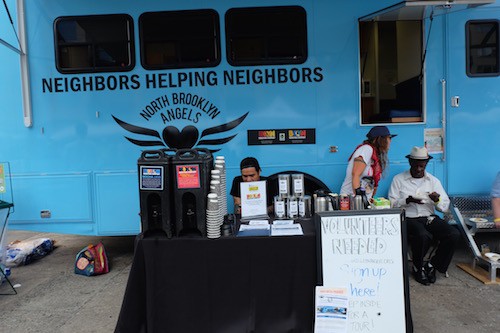 Neighbors Helping Neighbors. Photo by Julia Moak