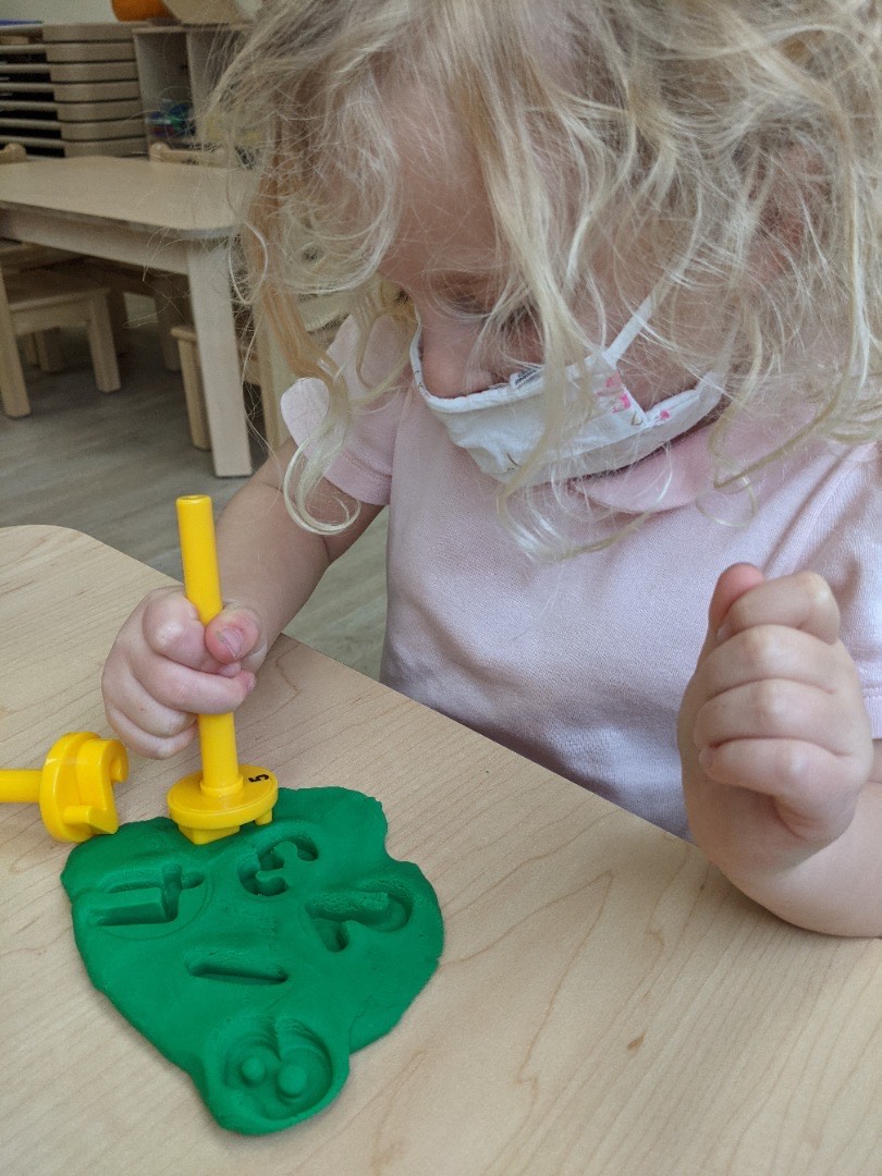 BuildingBlocksofGreenpointplaydoughnumbers1 Greenpointers