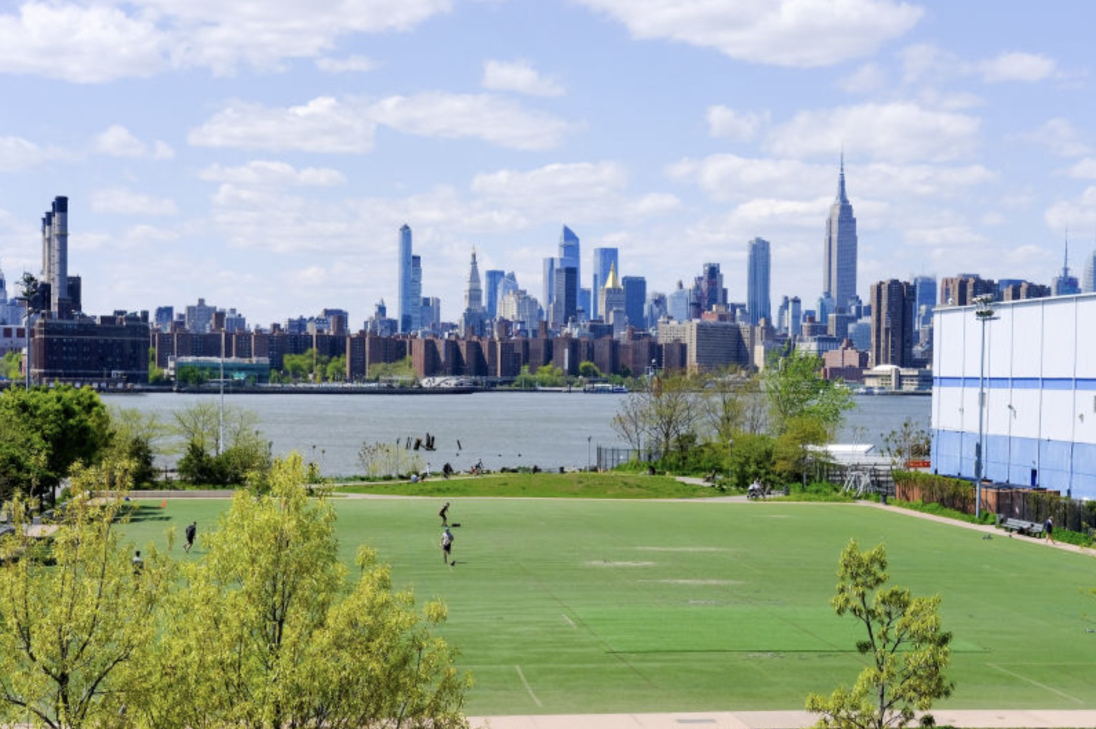 Bushwick Inlet Park soccer field opens after renovations – Dapeizhi