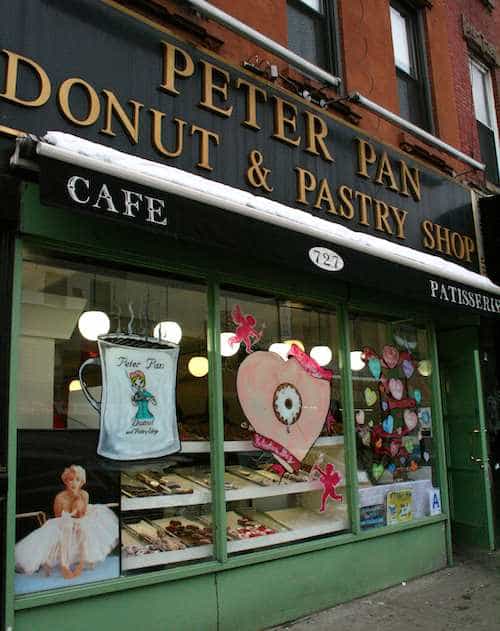 Peter_Pan_Donut_Greenpoint_RdB