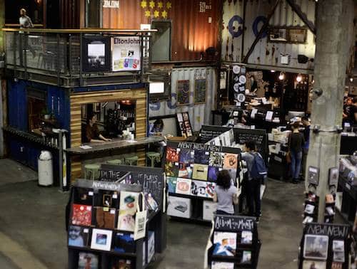 FIVE_LEAVES_CRATE_RdB