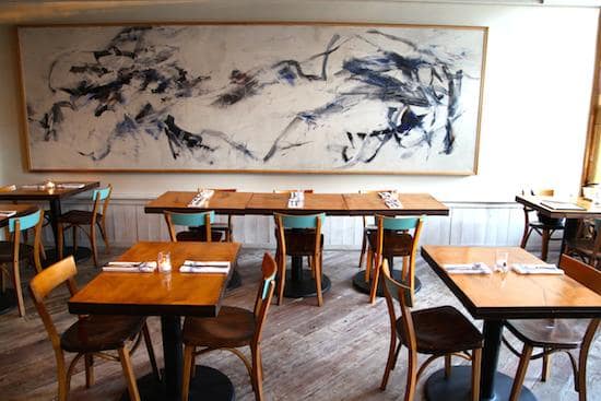 Bounty_Dining_Room_Rosie_de_Belgeonne