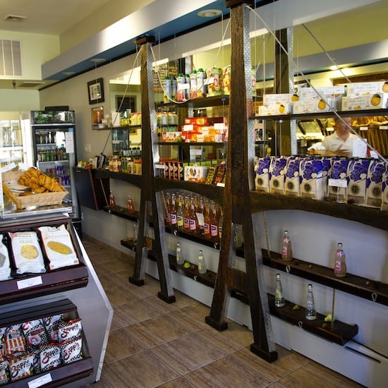 Eiffel_Shelf_Sweet_Fox_Rosie_de_Belgeonne