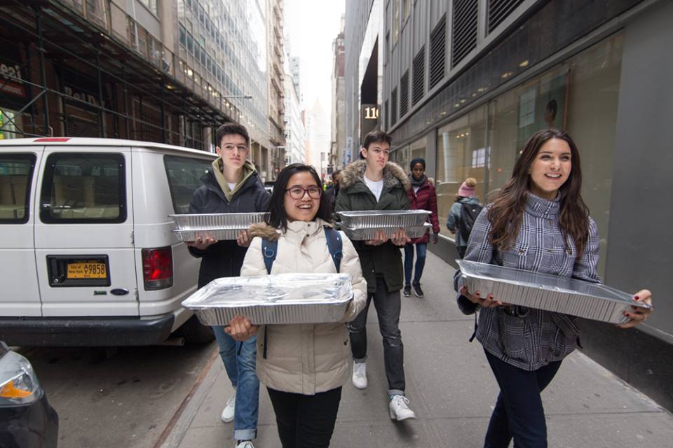 Rescuing Leftover Cuisine, volunteers