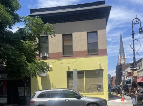 Greenpoint This Week: Chipotle Officially Opening, World Cup Kicks Off, and More